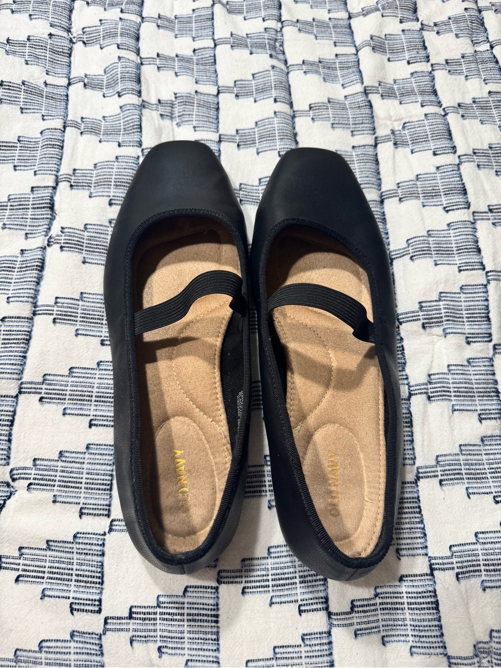 Old Navy Black Mary Jane Flats with Elastic Strap